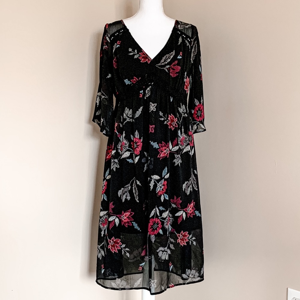 EUC Charming Charlie Black Maxi Length Tie-Back Floral Print Dress (Size Large)
